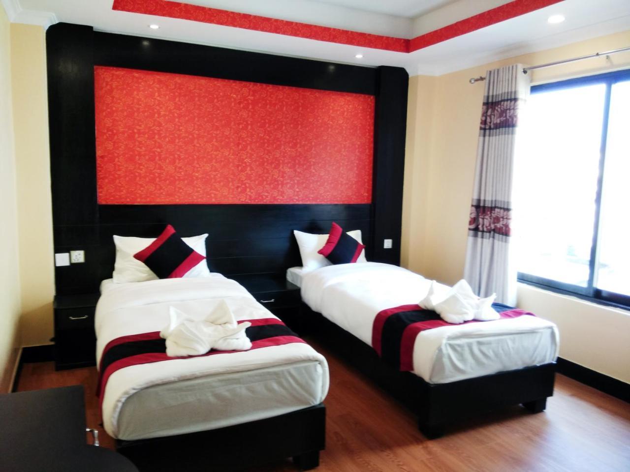 Kathmandu Regency Hotel Bagian luar foto