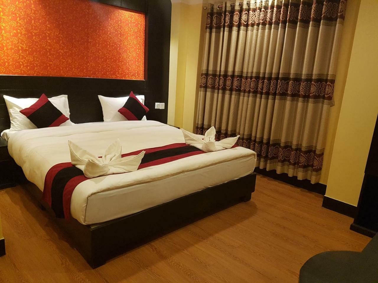 Kathmandu Regency Hotel Bagian luar foto