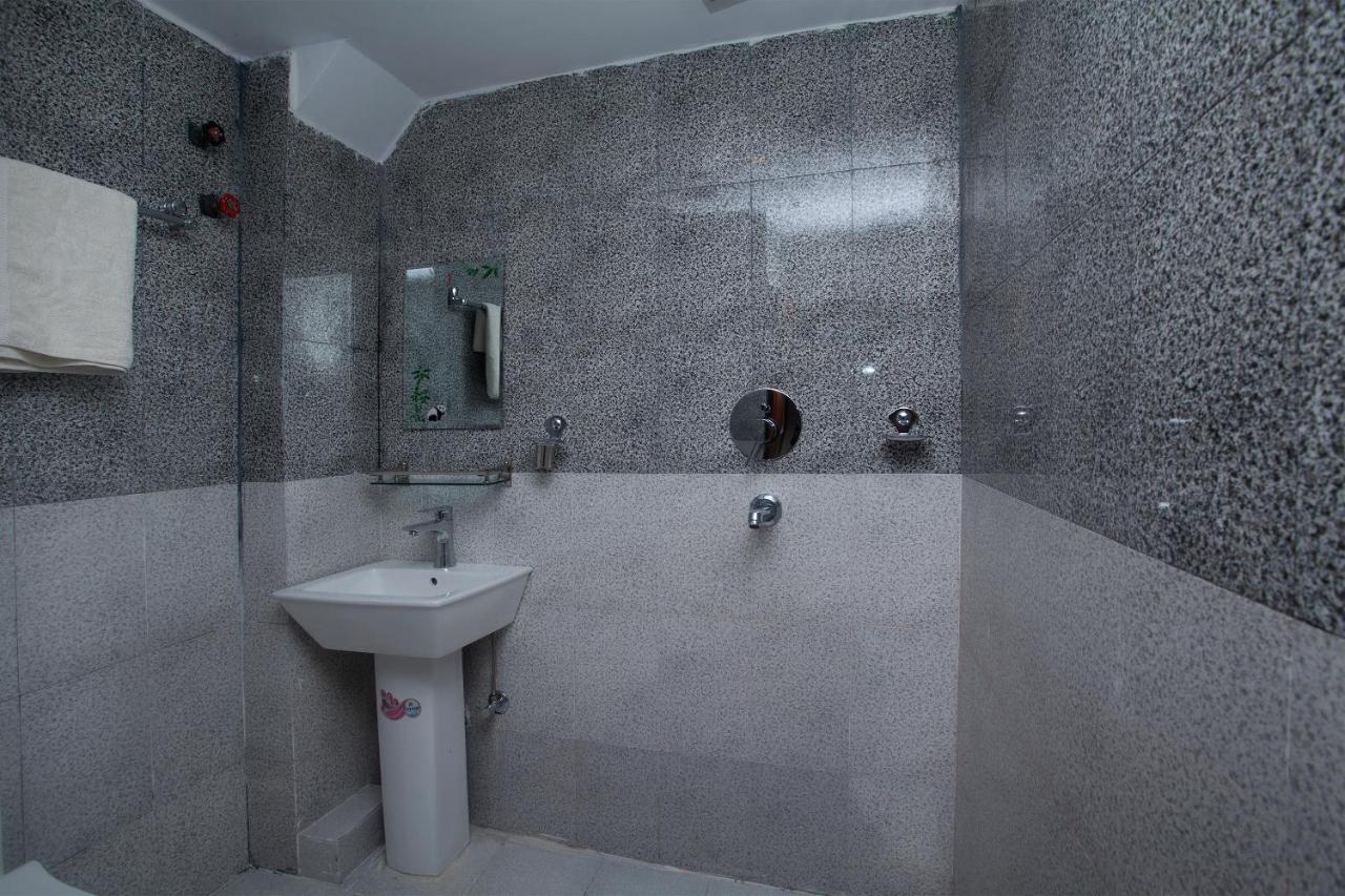 Kathmandu Regency Hotel Bagian luar foto