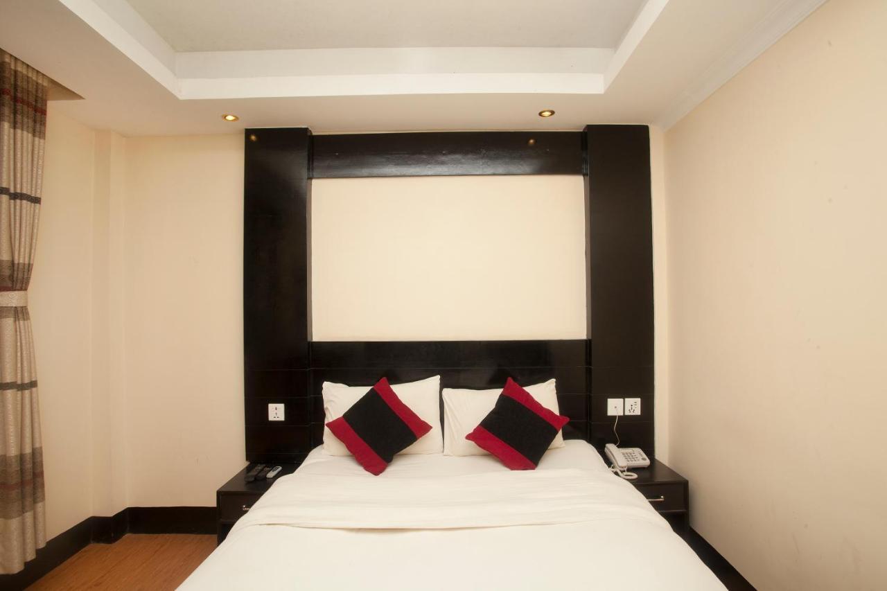 Kathmandu Regency Hotel Bagian luar foto