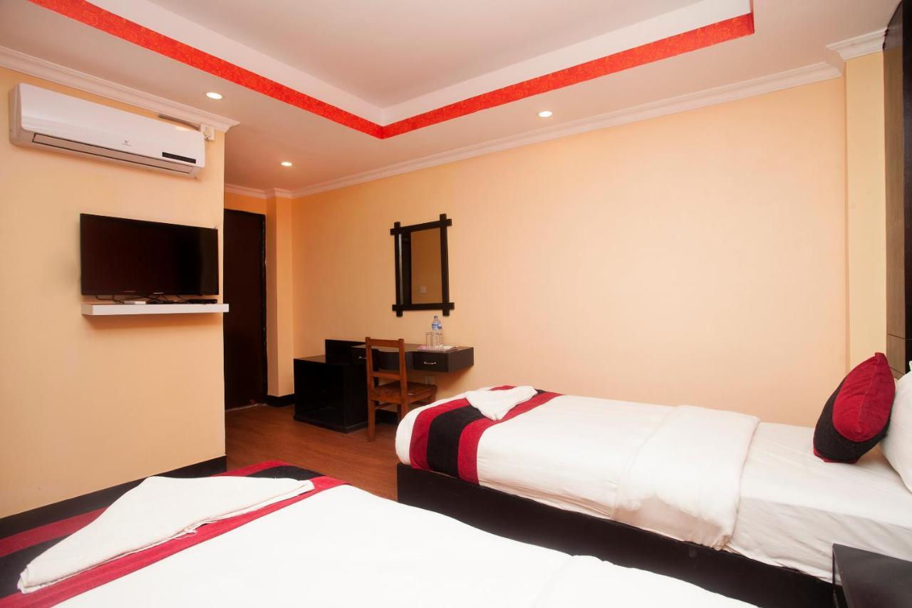 Kathmandu Regency Hotel Bagian luar foto
